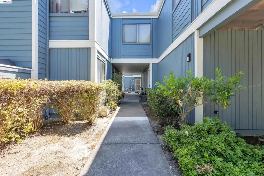 403 Olympus #7, Hercules, CA 94547 - #2