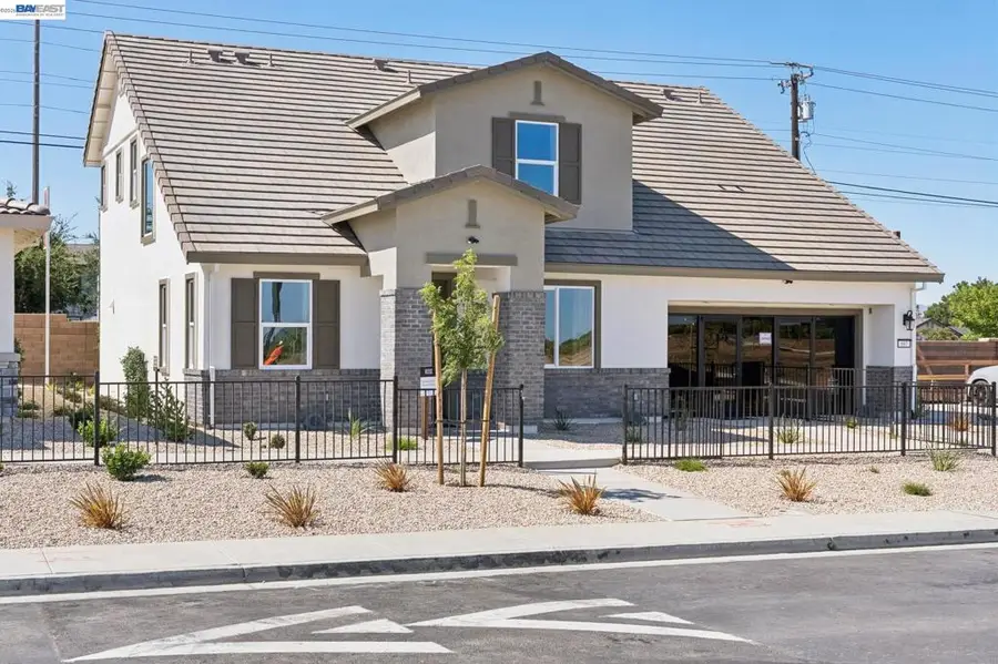 658 West Cliff St, Oakley, CA 94561 - #3