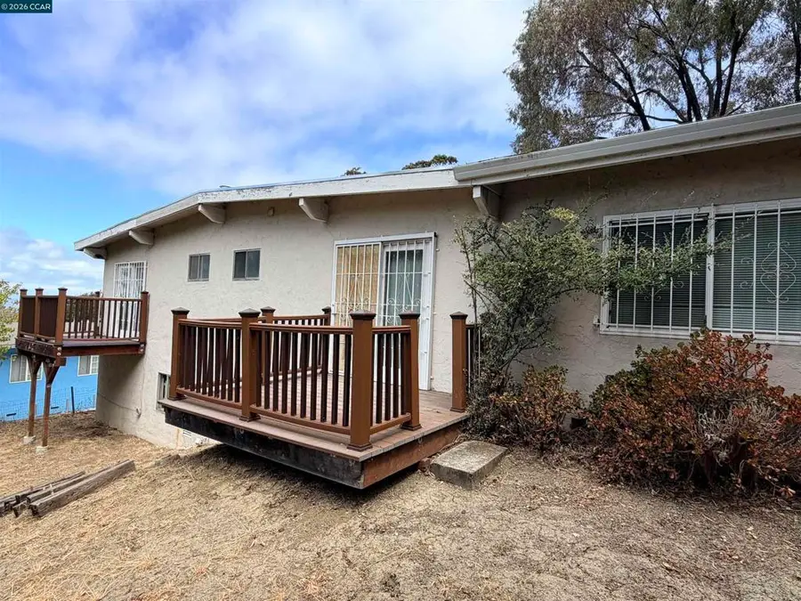 5482 Morrow Dr., San Pablo, CA 94806 - #3