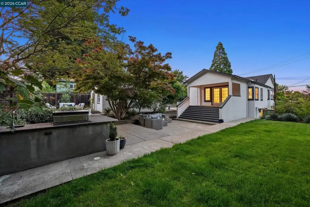 21 Camino Del Diablo, Orinda, CA 94563 - #1