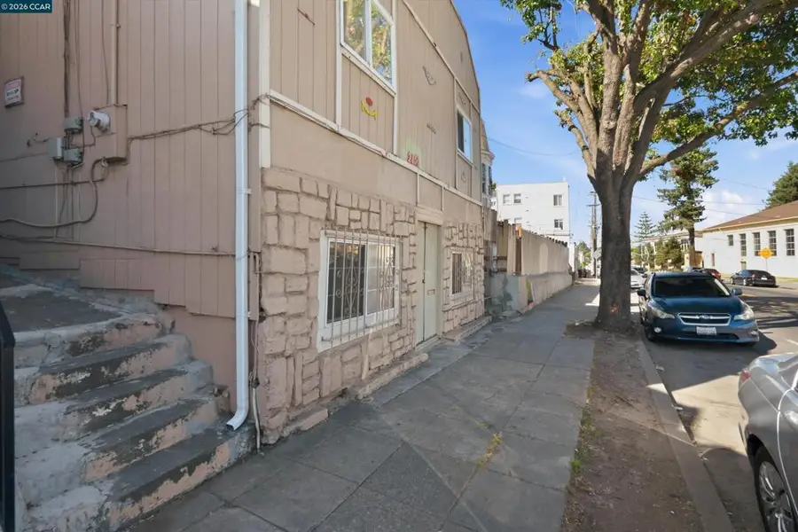 2150 35th Ave, Oakland, CA 94601 - #2