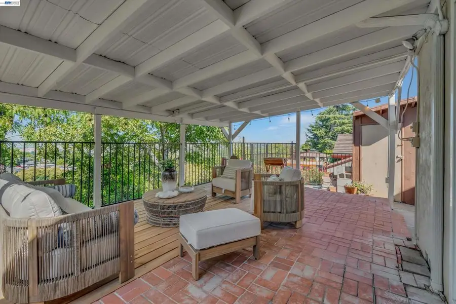 327 Kingston Ave, Martinez, CA 94553 - #3