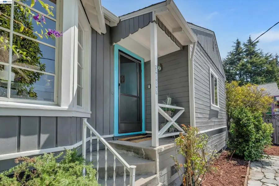 7538 Circle Hill Dr, Oakland, CA 94605 - #3