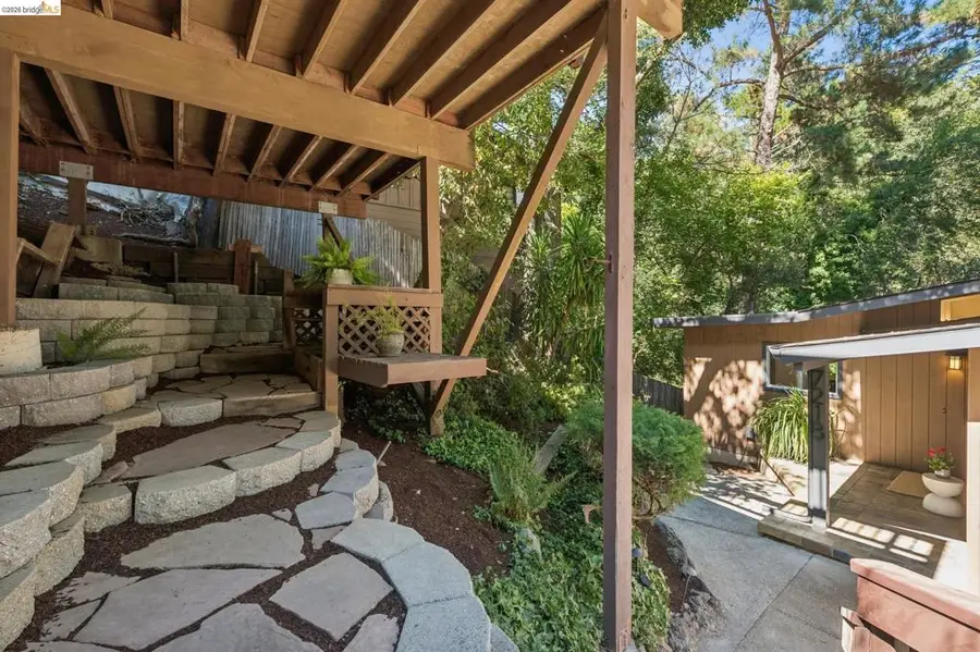 7218 Homewood Dr, Oakland, CA 94611 - #3