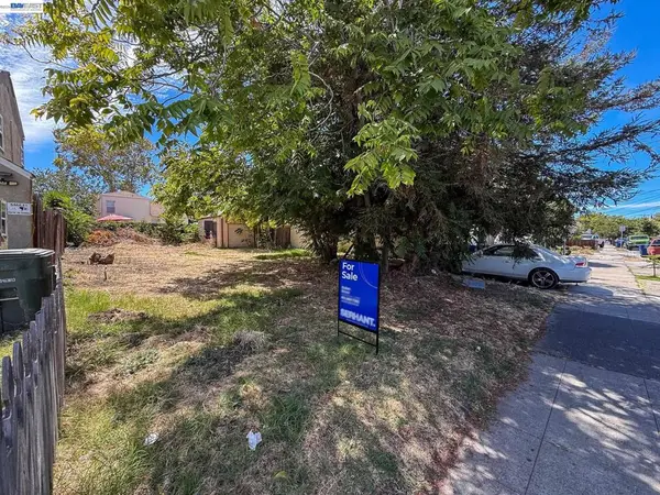 268 E 17th St, Pittsburg, CA 94565
