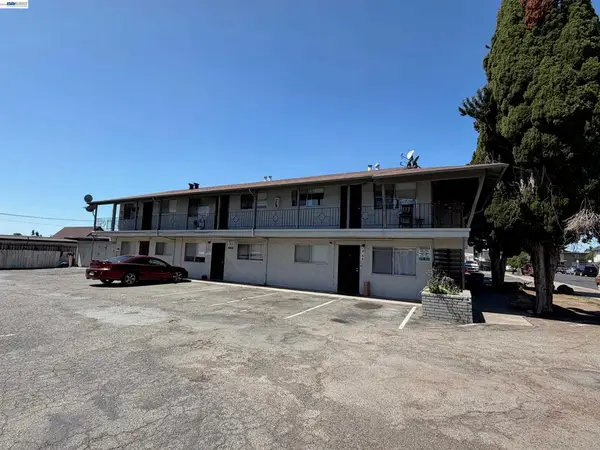 318 Dumont Ave, Hayward, CA 94544