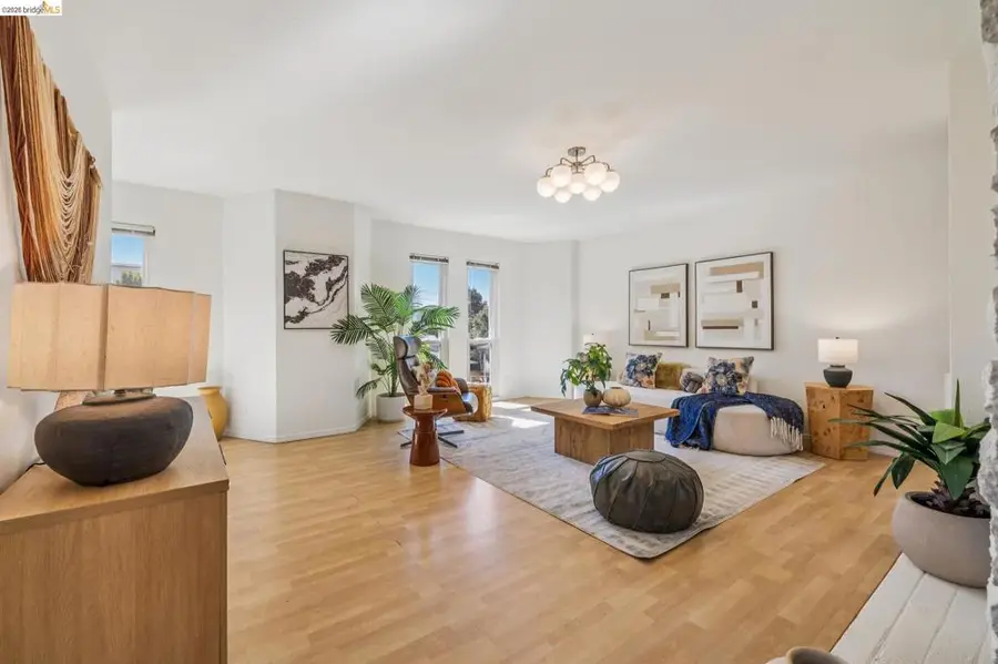 385 Jayne Ave #301, Oakland, CA 94610 - #3