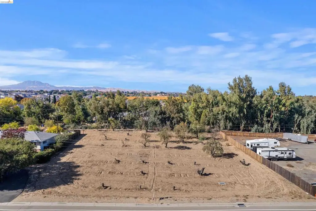 3901 B Rose, Oakley, CA 94561 - #1