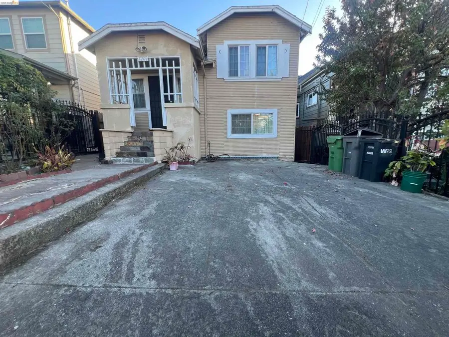 2209 E 22nd Street, Oakland, CA 94606 - #2