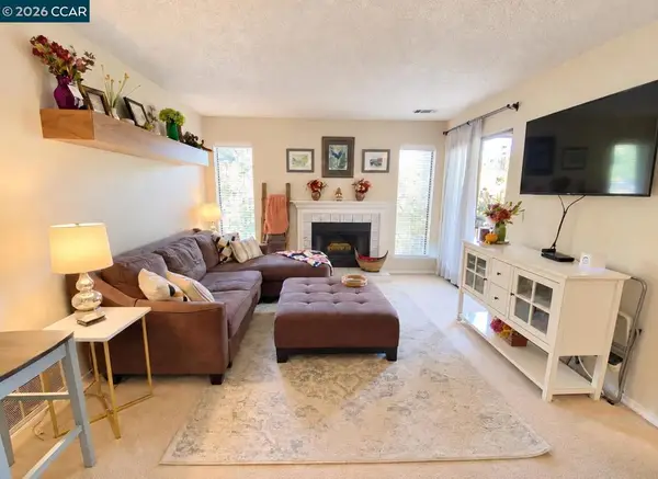 161 Village Pl, Martinez, CA 94553