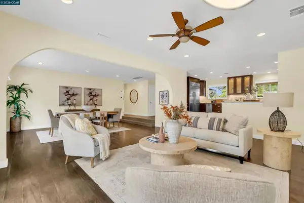 2330 Gill Port Ln, Walnut Creek, CA 94598