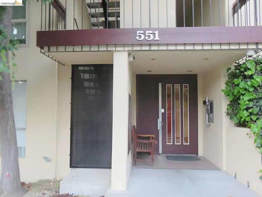 551 Jean St #410, Oakland, CA 94610 - #3