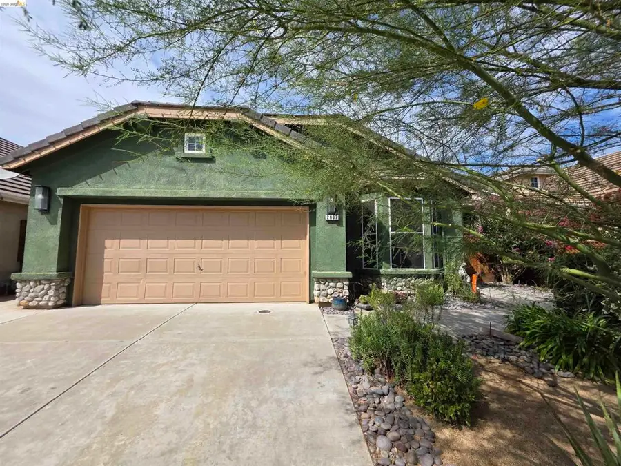 2607 Glow Rd, Riverbank, CA 95367 - #2