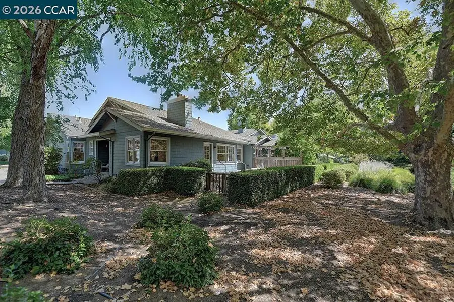 1923 Lakeshire Dr, Walnut Creek, CA 94595 - #2