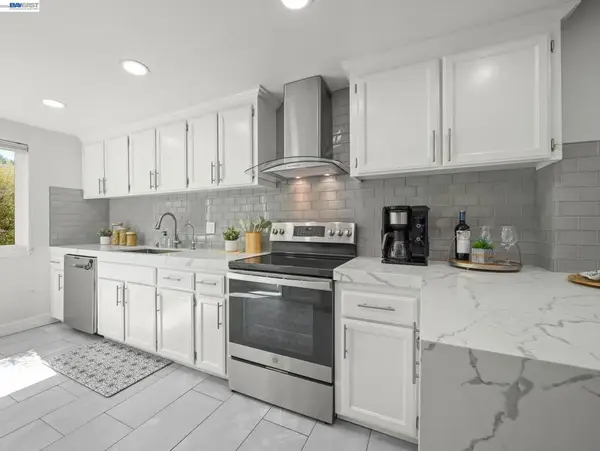 5371 San Simeon Pl, Castro Valley, CA 94552