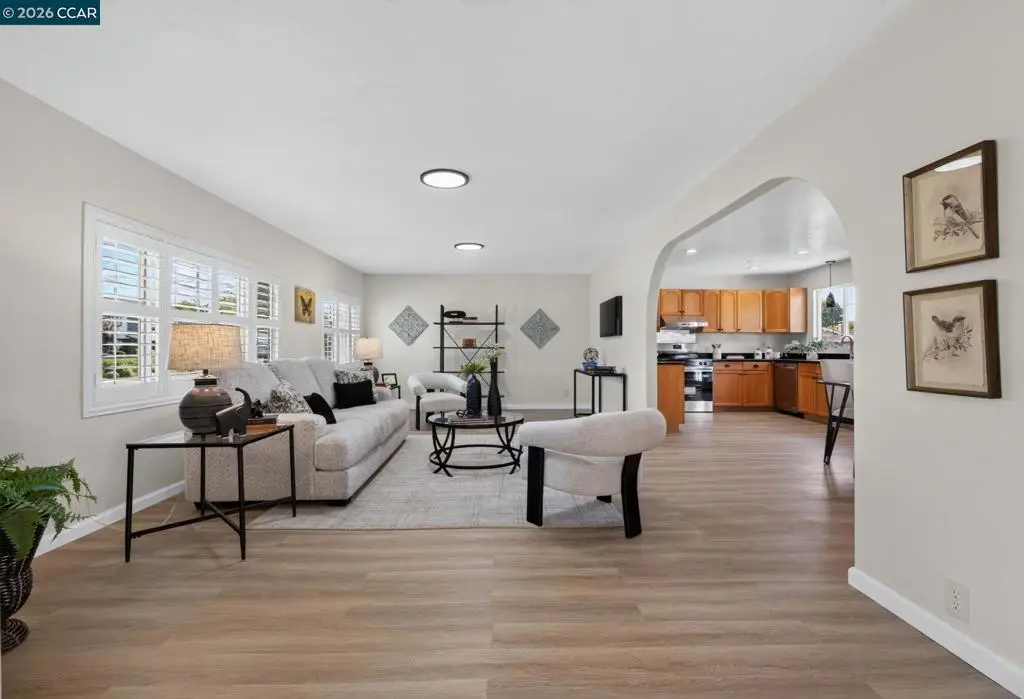 1883 Lynwood Dr, Concord, CA 94519 - #1