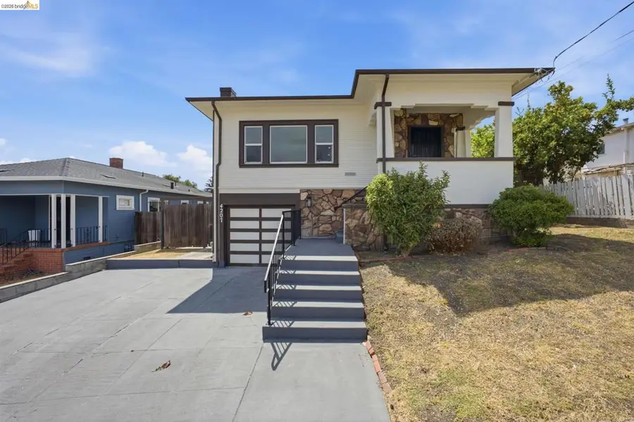 4207 Carrington St, Oakland, CA 94601 - #3
