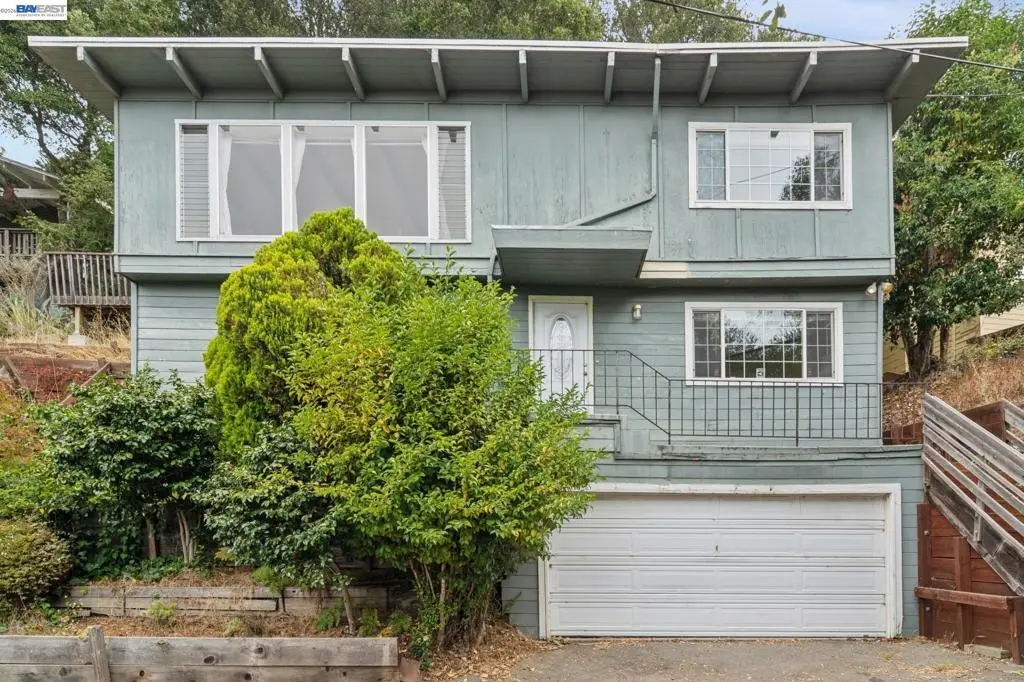 6151 Valley View Rd, Oakland, CA 94611 - #1