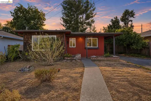 68 Water St, Bay Point, CA 94565