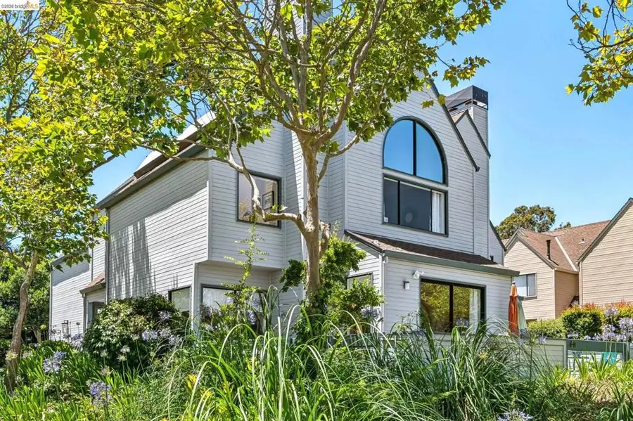 3300 Southridge Dr, Richmond, CA 94806 - #3