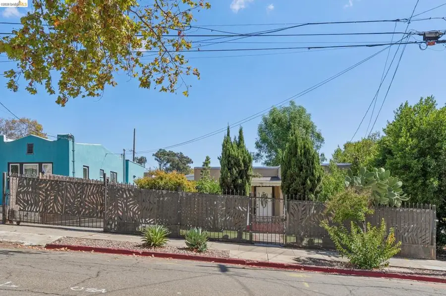 2960 106th Ave, Oakland, CA 94605 - #2