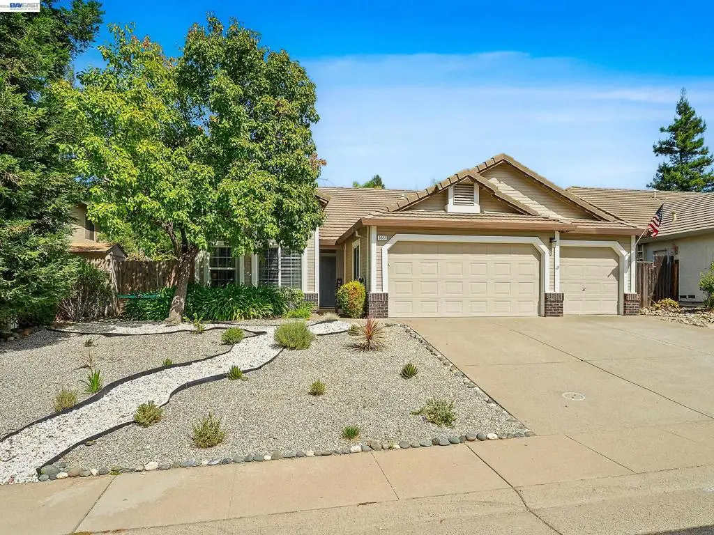 3327 Chapelle Dr, Roseville, CA 95661 - #1