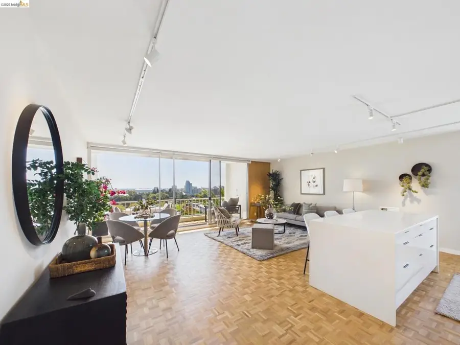 320 Lee St #702, Oakland, CA 94610 - #3