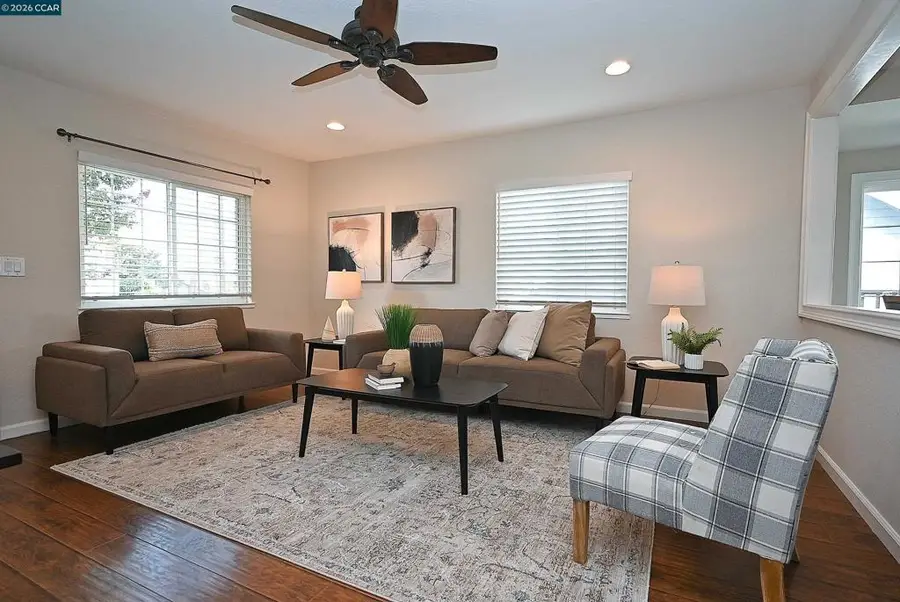 1124 Bush St, Martinez, CA 94553 - #3