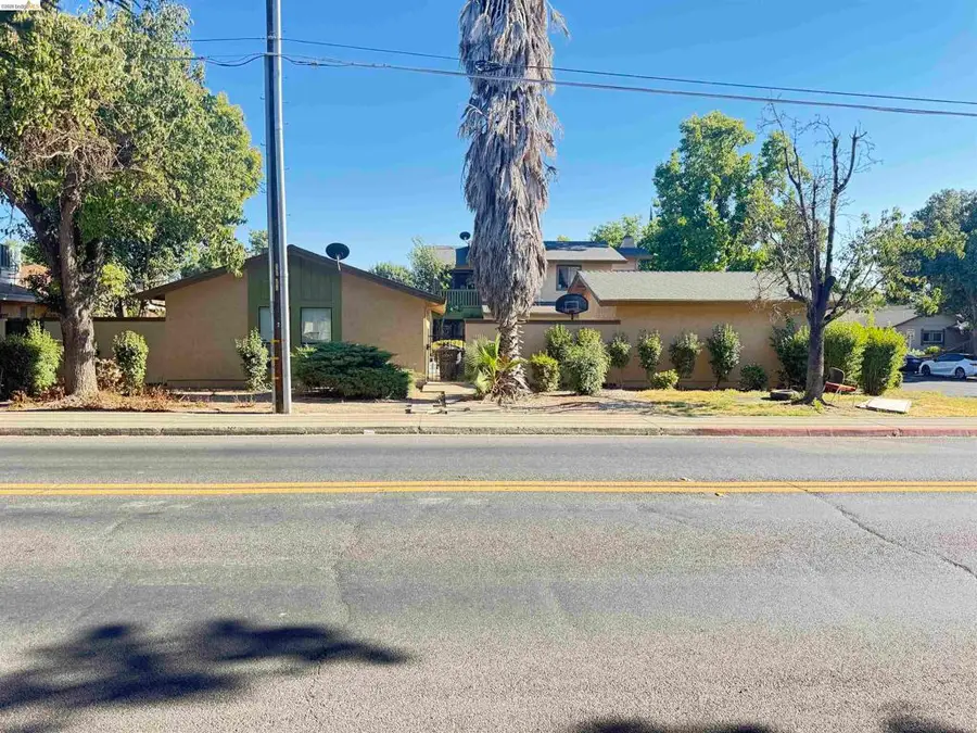 2424 Ellison Dr, Modesto, CA 95355 - #2