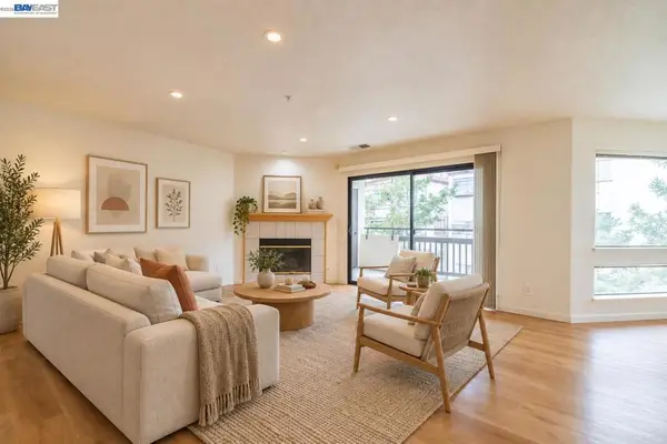 21103 Gary #318A, Castro Valley, CA 94546