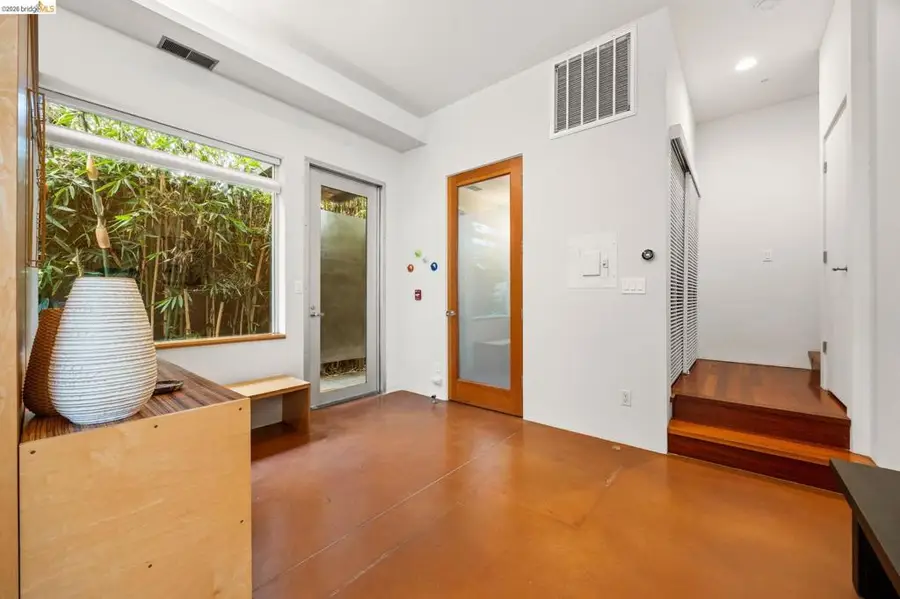 2709 10th St #D, Berkeley, CA 94710 - #3