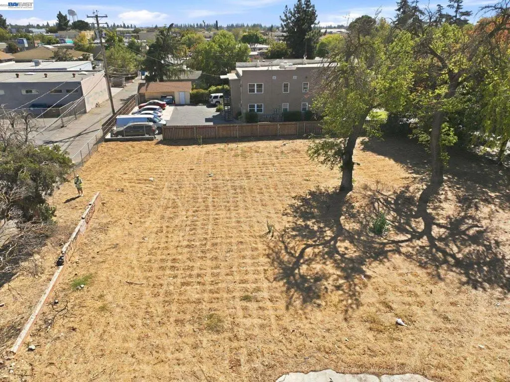 234 N Maple Ave, Manteca, CA 95336 - #1