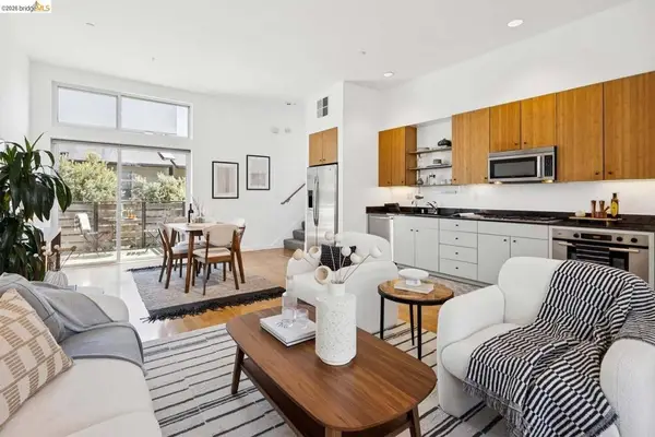 2830 Mandela Pkwy, Oakland, CA 94608