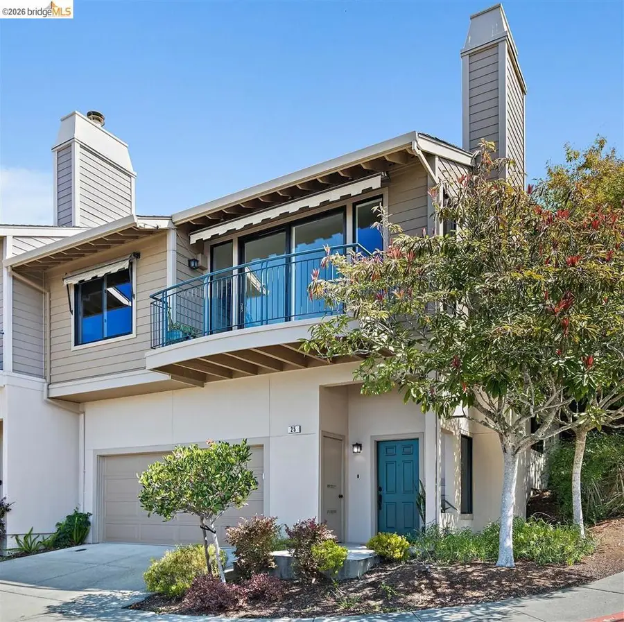 25 Captains Cv, Oakland, CA 94618 - #3