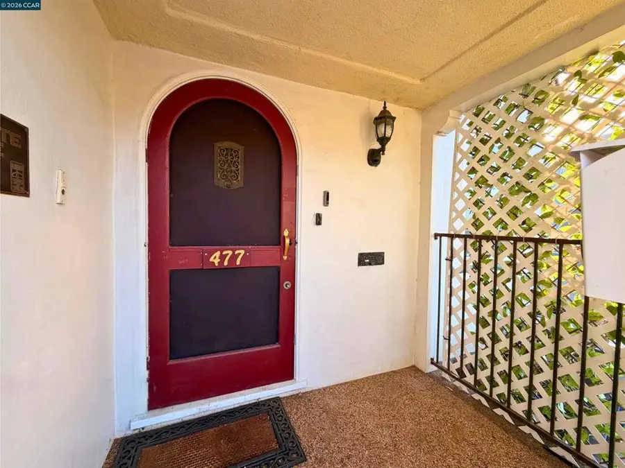 477 W 10th St, Pittsburg, CA 94565 - #3