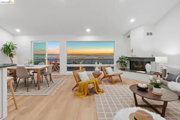 8 Clipper Hl, Oakland, CA 94618