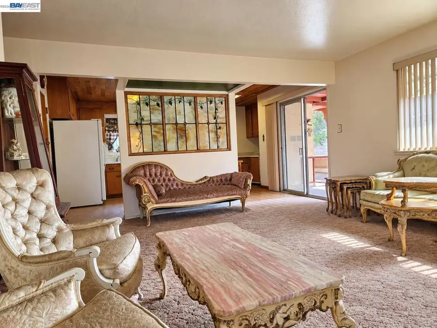 230 Flanders Ct, San Lorenzo, CA 94541 - #2