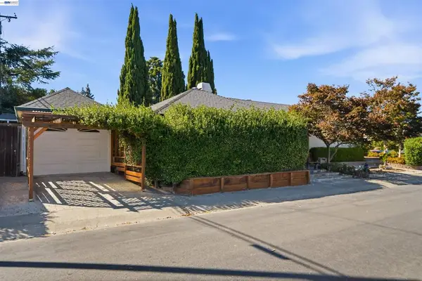 10561 Carver Dr, Cupertino, CA 95014