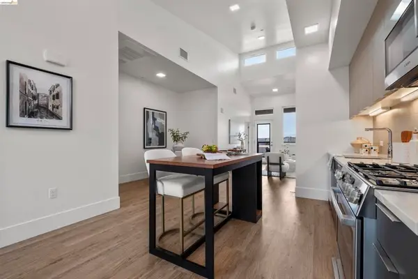 1545 32nd St #314, Oakland, CA 94608