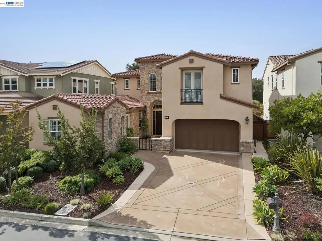 5 Dunfirth Dr, Hayward, CA 94542 - #1