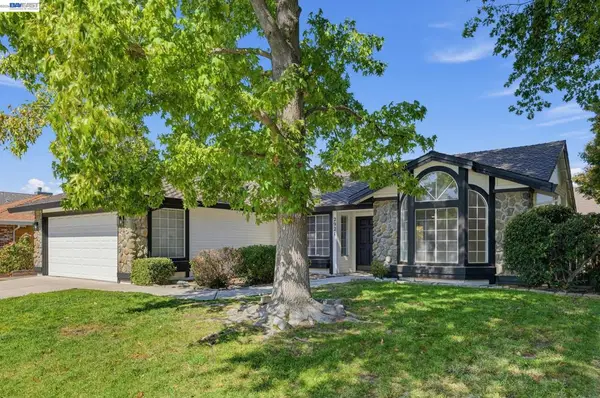 2921 Meadow Hawk Way, Antelope, CA 95843