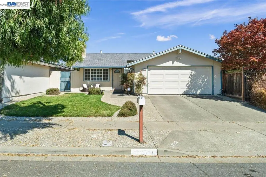 32510 Lake Temescal Ln, Fremont, CA 94555 - #1