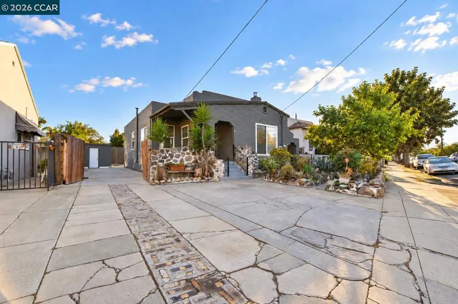 429 W 11th St, Pittsburg, CA 94565 - #2
