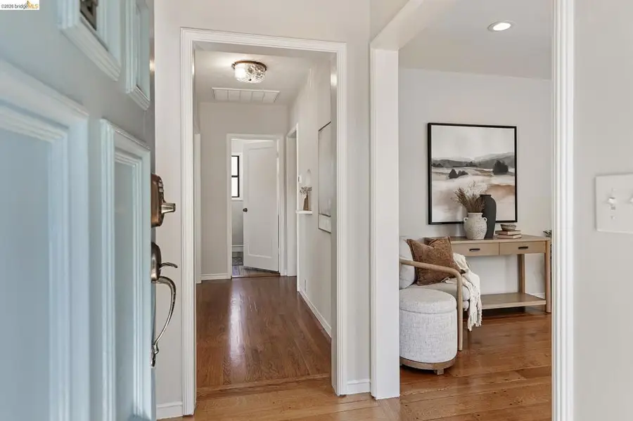 127 Covington St, Oakland, CA 94605 - #3