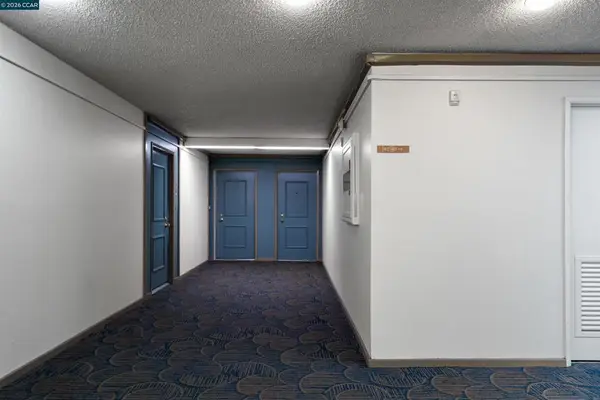 330 N Civic Dr #410, Walnut Creek, CA 94596