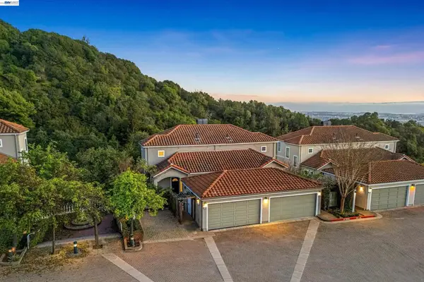 4636 Redwood Rd, Oakland, CA 94619