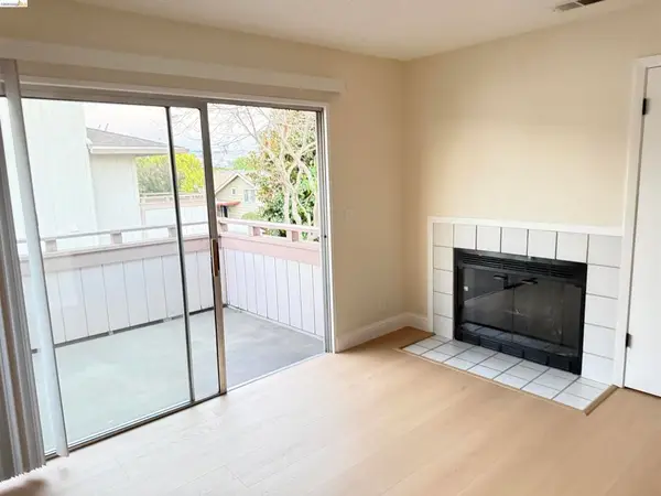 25129 Copa Del Oro Dr #203, Hayward, CA 94545