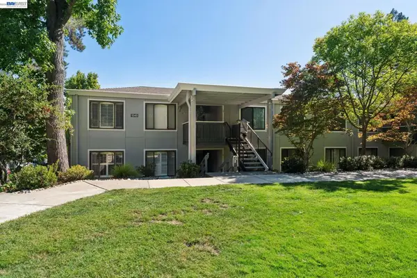 1549 Oakmont Dr #4, Walnut Creek, CA 94595