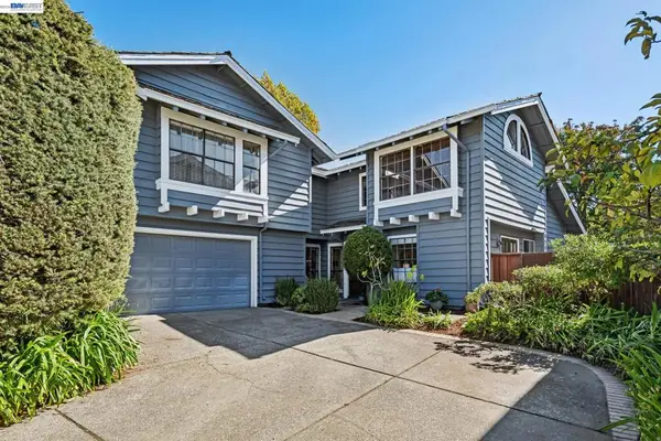 8 Avondale Lndg, Alameda, CA 94502