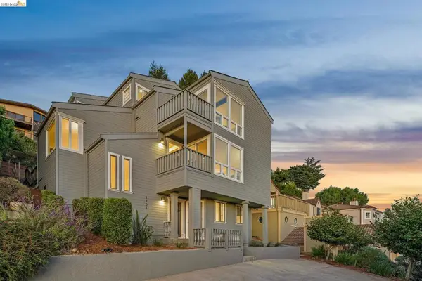 1701 Manzanita Dr, Oakland, CA 94611